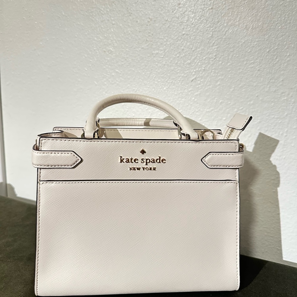 Kate Spade Staci Parchment White Small
Satchel Crossbody